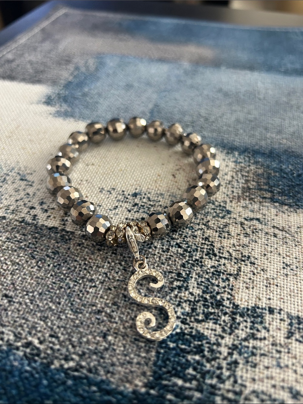Rhinestone 'S' Charm Faceted Silver Bead Stretch Bracelet